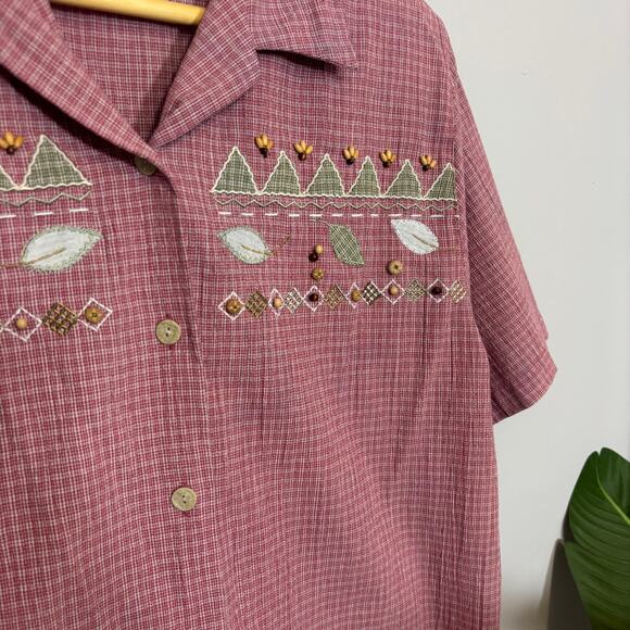 Vtg Embroidered Pink Check Applique Wood Button Cottagecore Top L | Soft Autumn - Picture 8 of 9